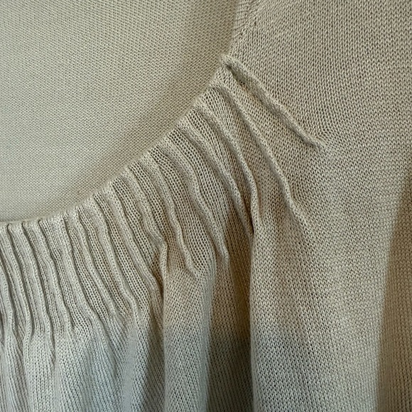 Chico's Silk blend Sleeveless Tank Top Beige Size 3 Neutral - Picture 3 of 5